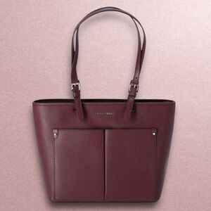 JET SET TRAVEL TOTE BY MICHAEL KORS